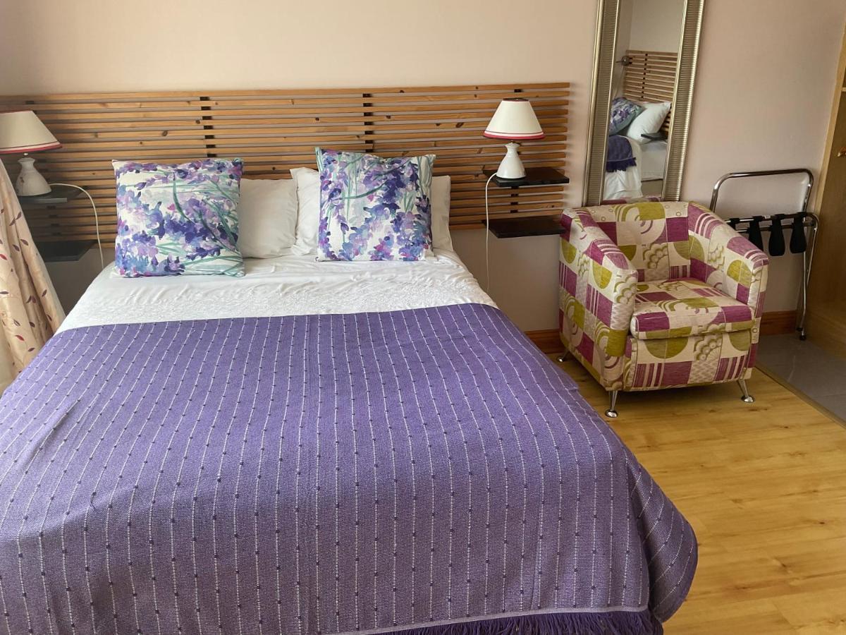 Brownes Bed & Breakfast Emlagh East Ngoại thất bức ảnh
