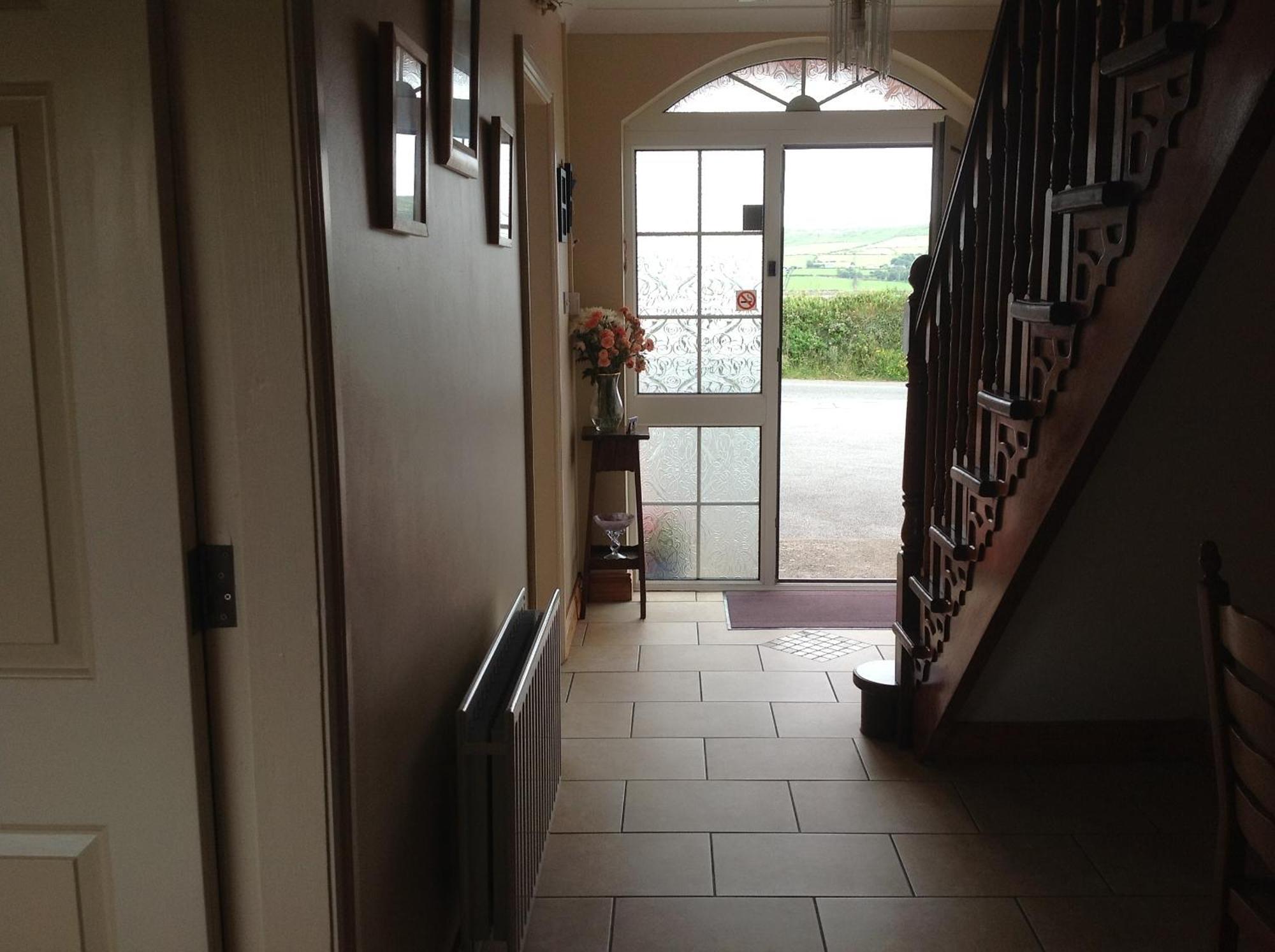 Brownes Bed & Breakfast Emlagh East Ngoại thất bức ảnh