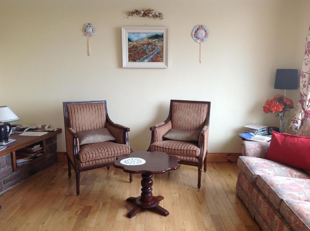 Brownes Bed & Breakfast Emlagh East Ngoại thất bức ảnh